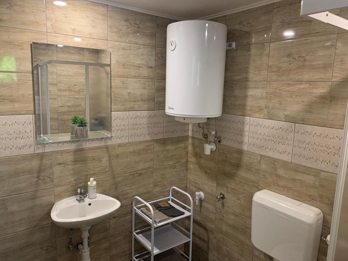 Tejfeles Vendeghaz Daire Porva Dış mekan fotoğraf
